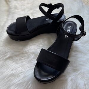 Black Platform Sandals